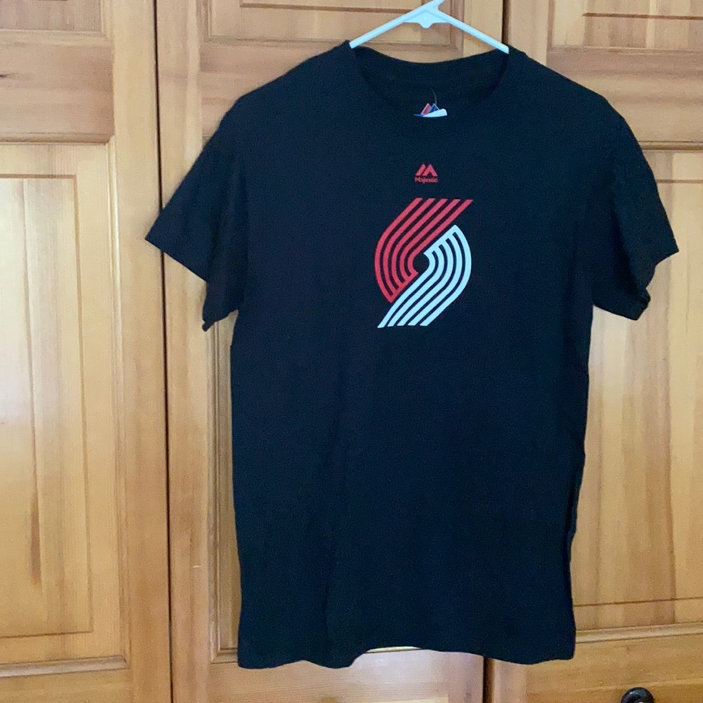 BRAND NEW Portland Trail Blazers Shirt